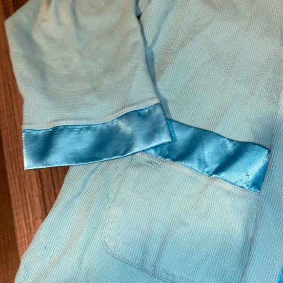 Elegant Blue Women's Robe - Picture 5 of 12